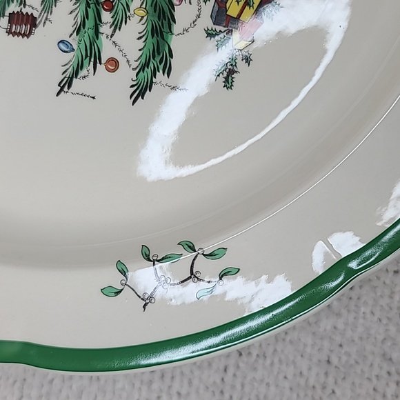 Spode Christmas Tree 12" Round Scalloped Chop Plate/Platter - Picture 16 of 17